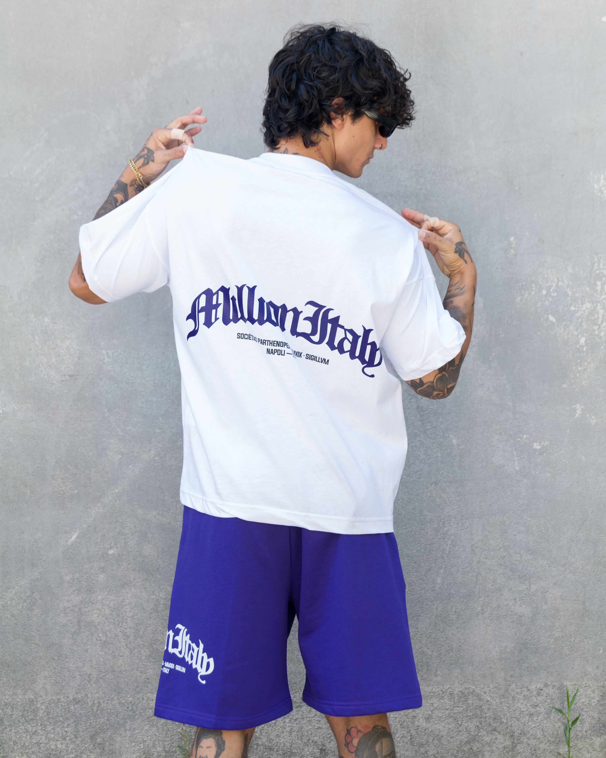Camiseta Blanca Logo Arco Violeta