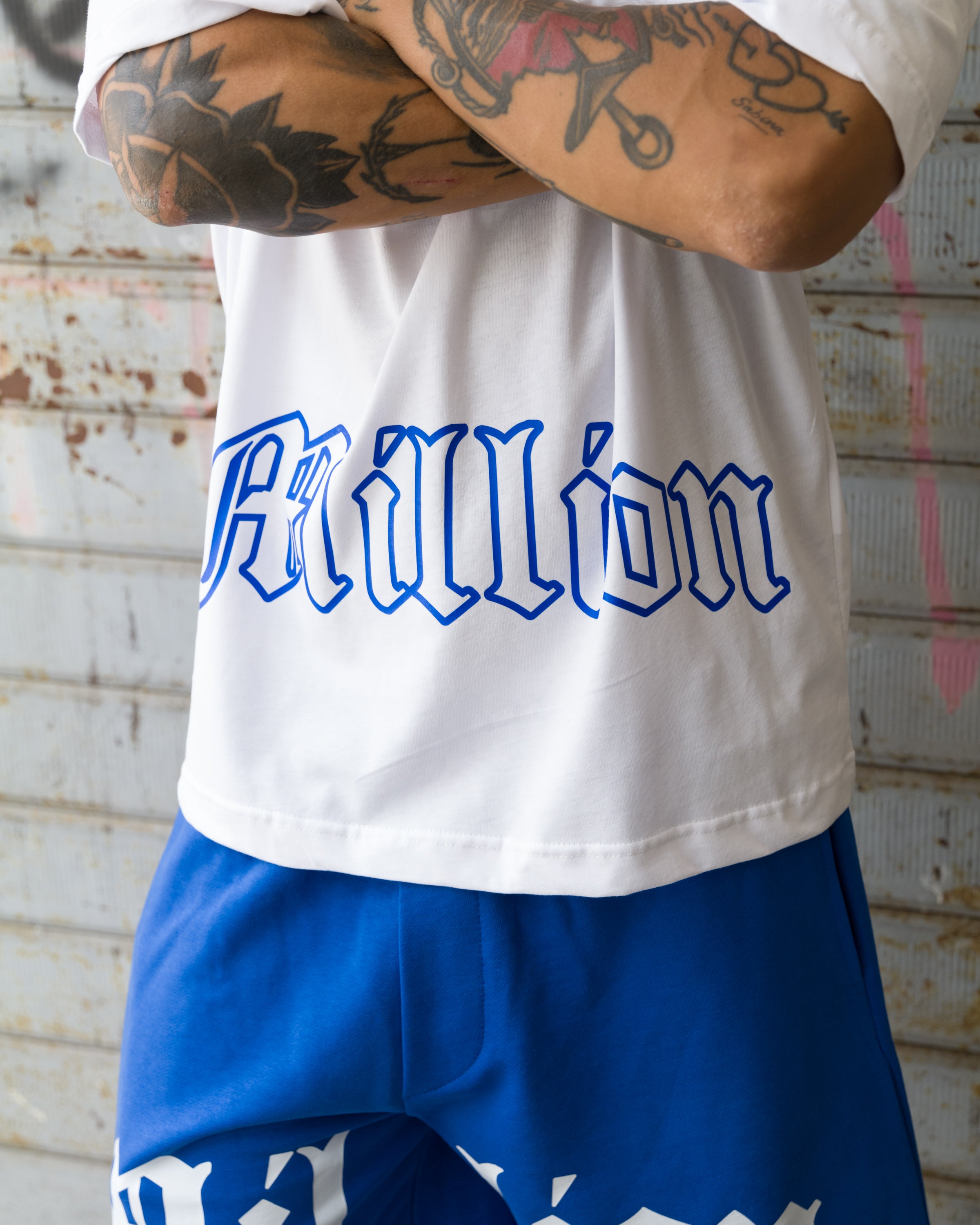 Camiseta Contorno Gótico Royal