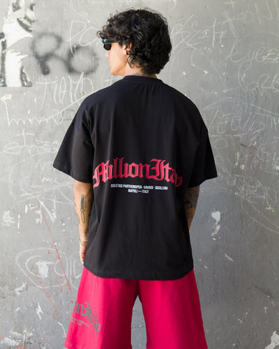 Camiseta Negra Logo Arco Rojo