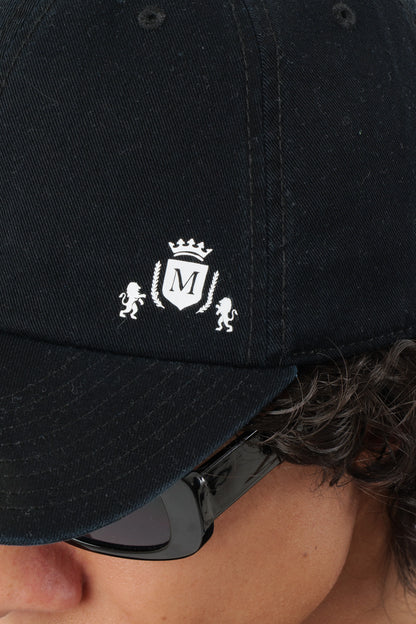 Gorra Negra con Mini-Logo Blanco