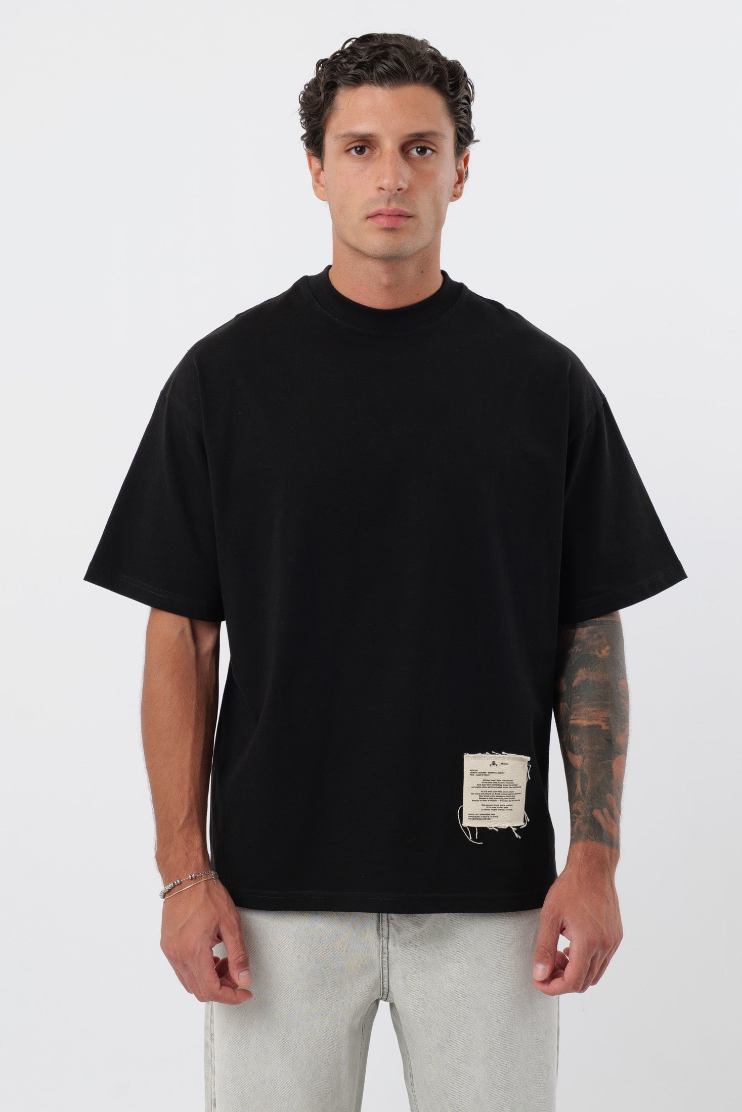 Tee "Archive" Negra