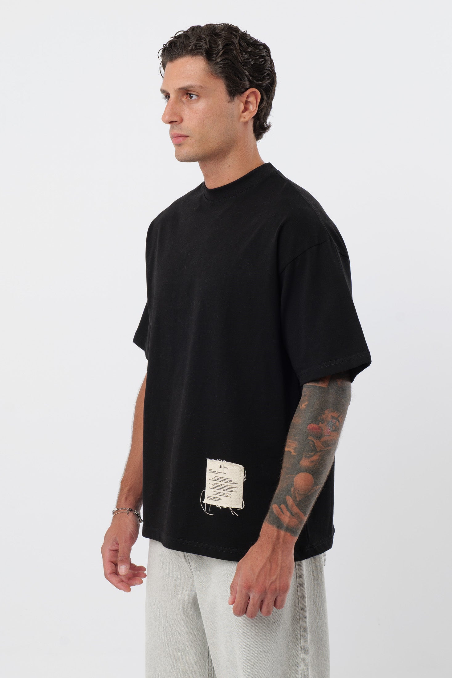 Tee "Archive" Negra