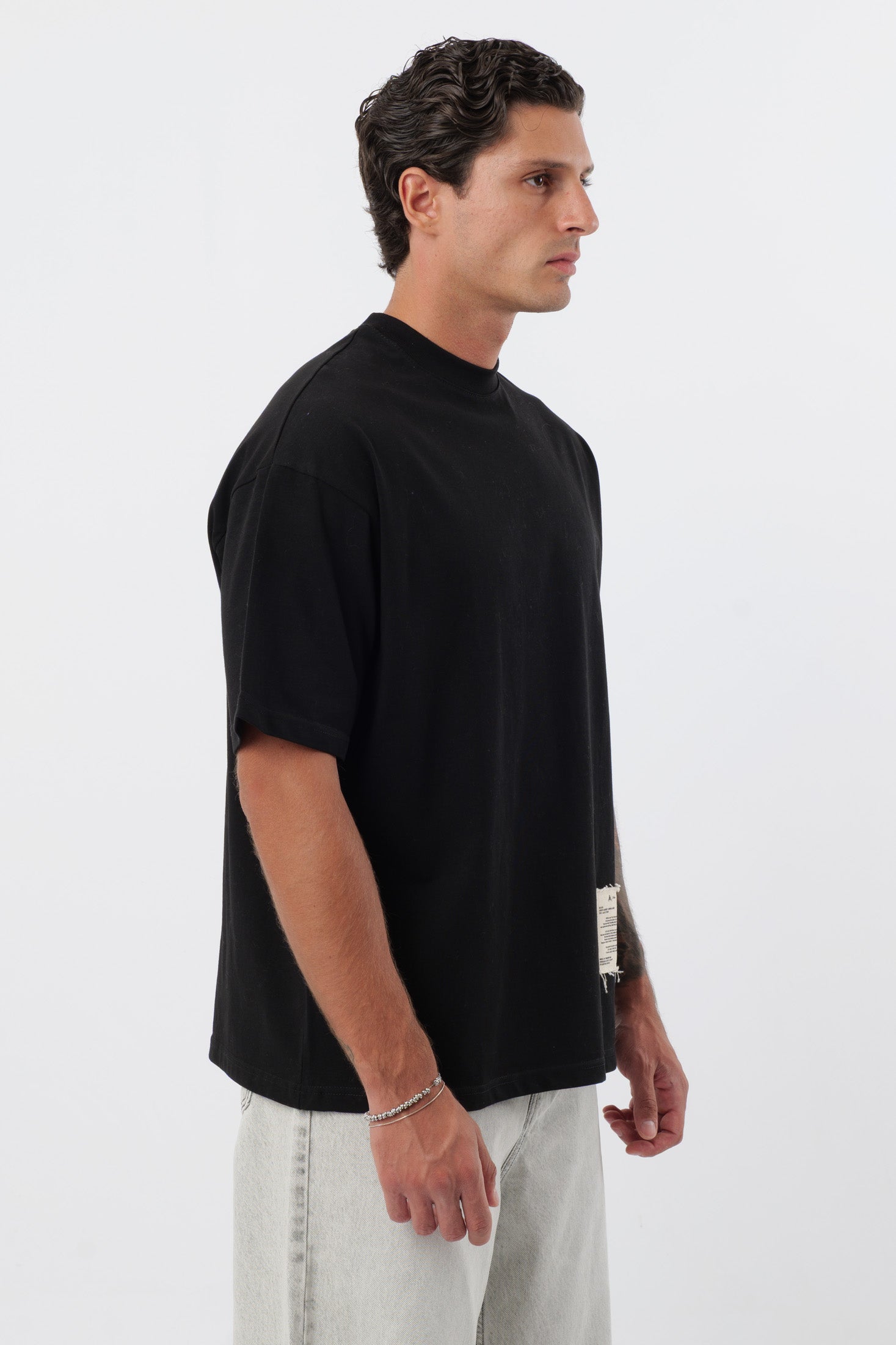 Tee "Archive" Negra