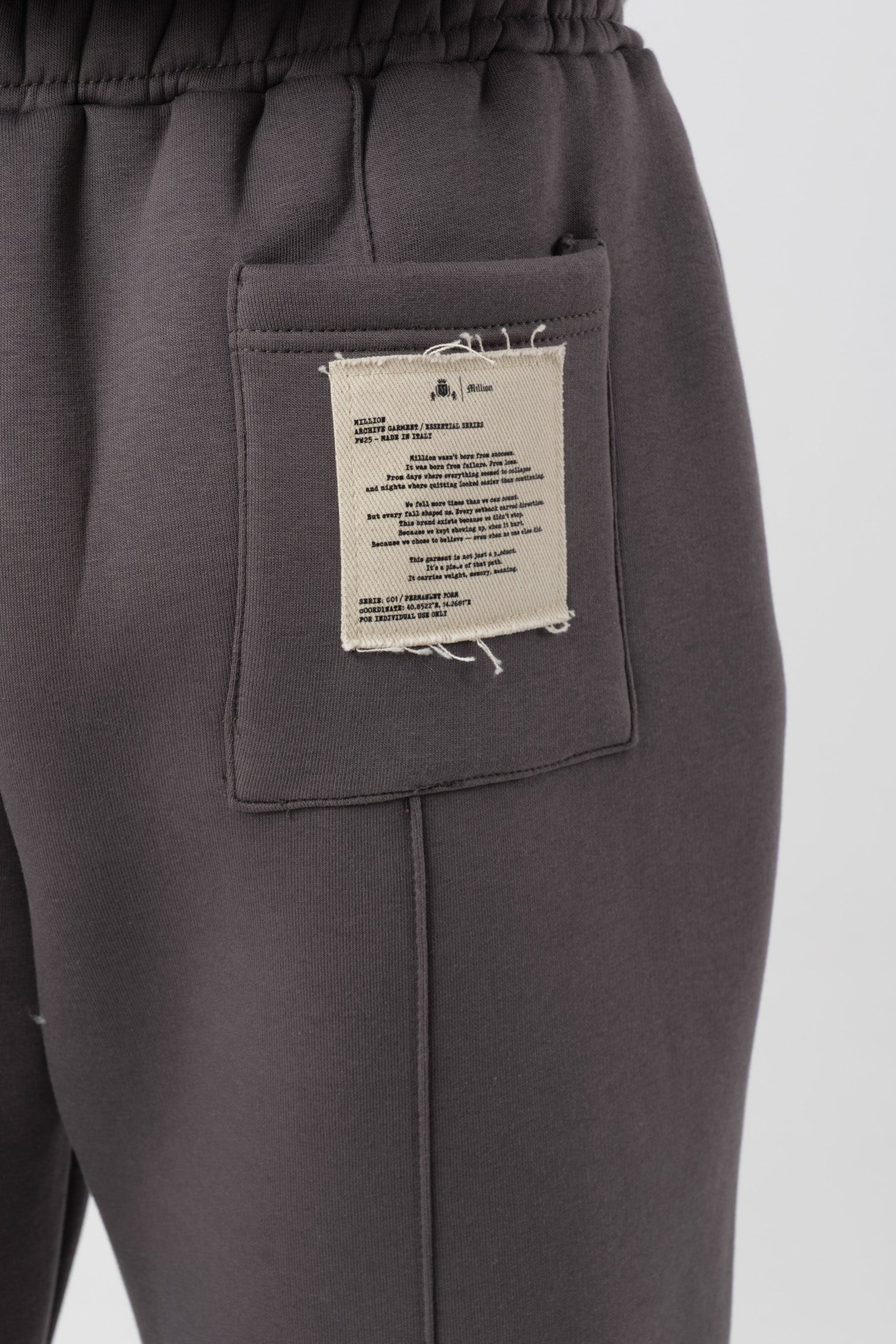 Sweatpants ‘Archive’ Lead